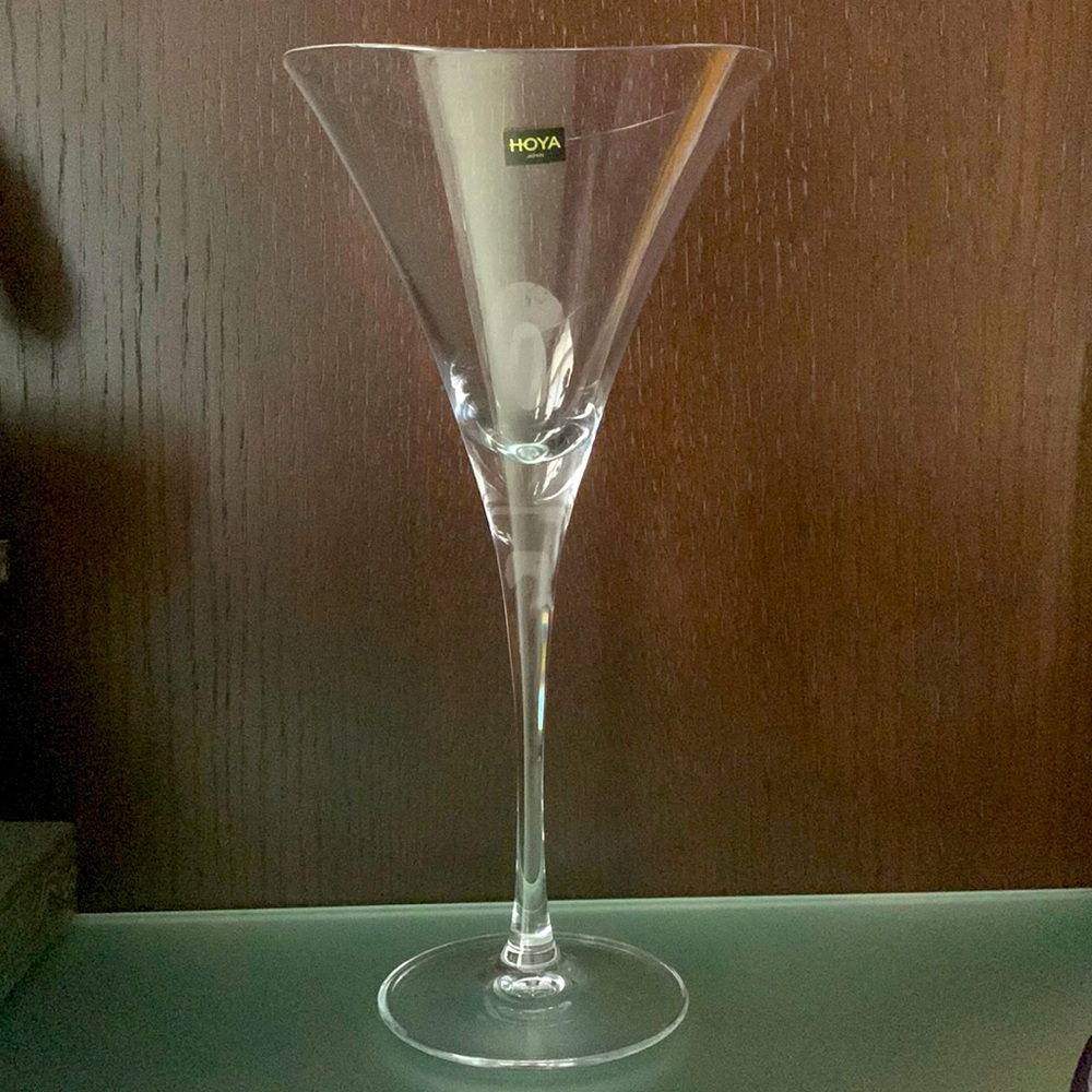 6 Hoya Desire Wine Glasses 9.5” tall 5”wide